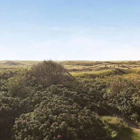 10 Person In Bl Vand Blåvand