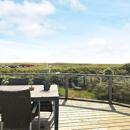 10 Person In Bl Vand Nyaraló