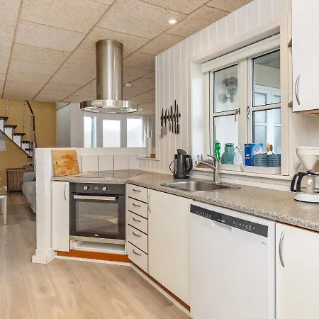 10 Person In Bl Vand Nyaraló *