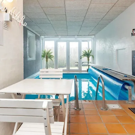 10 Person In Bl Vand Nyaraló *